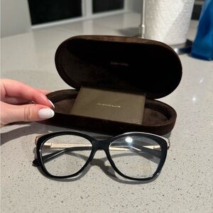 TOM FORD TF 5374 001 54-15-135